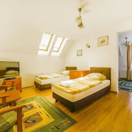 Aleksander 4* Władysławowo