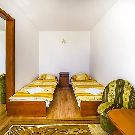 Aleksander Bed & Breakfast
