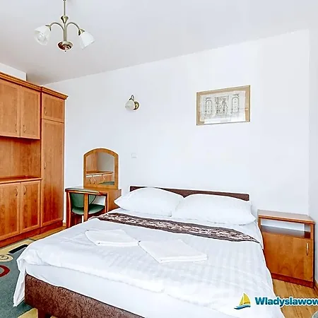 Aleksander Bed & Breakfast 4*