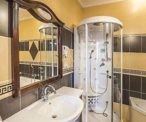 Aleksander Nocleg ze śniadaniem