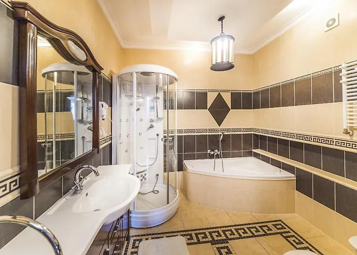 Aleksander Nocleg ze śniadaniem 4*