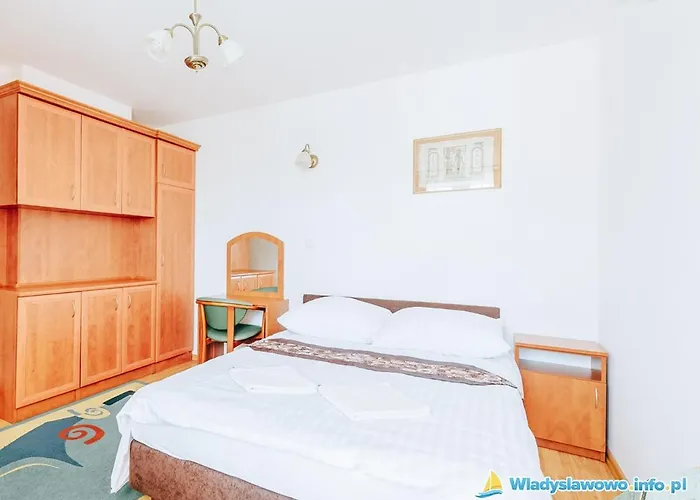 Aleksander Nocleg ze śniadaniem